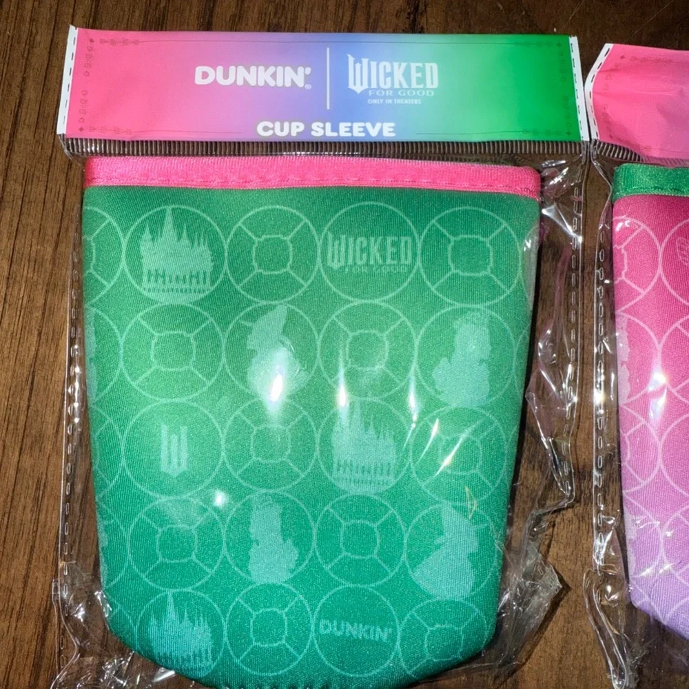 Dunkin Wicked Cup Sleeve Set Limited Edition Rare 2025 NEW - Picture 4 of 5